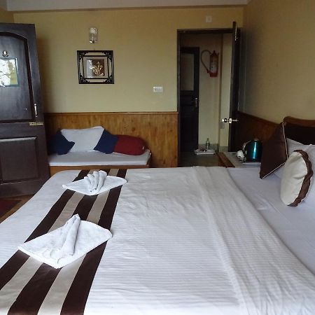 Jain Group Hotel Royal Residency 甘托克 外观 照片