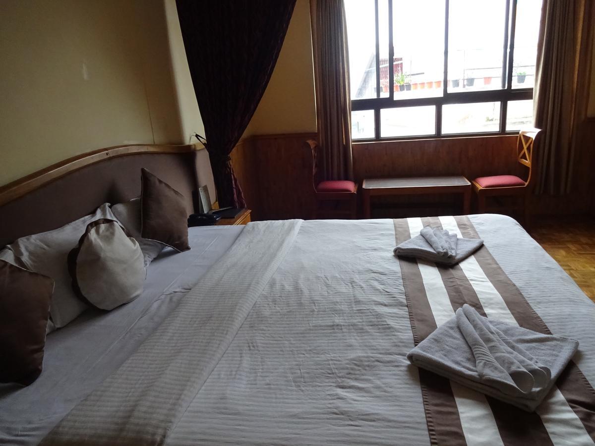 Jain Group Hotel Royal Residency 甘托克 外观 照片