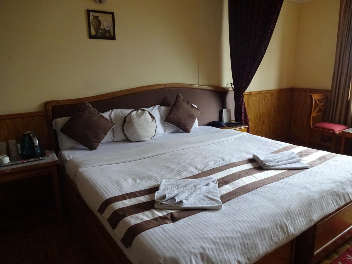 Jain Group Hotel Royal Residency 甘托克 外观 照片